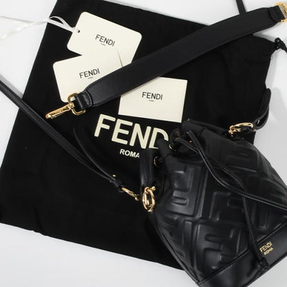 FENDI モン トレゾール レザー ミニバッグ FFモチーフ