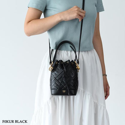 FENDI モン トレゾール レザー ミニバッグ FFモチーフ