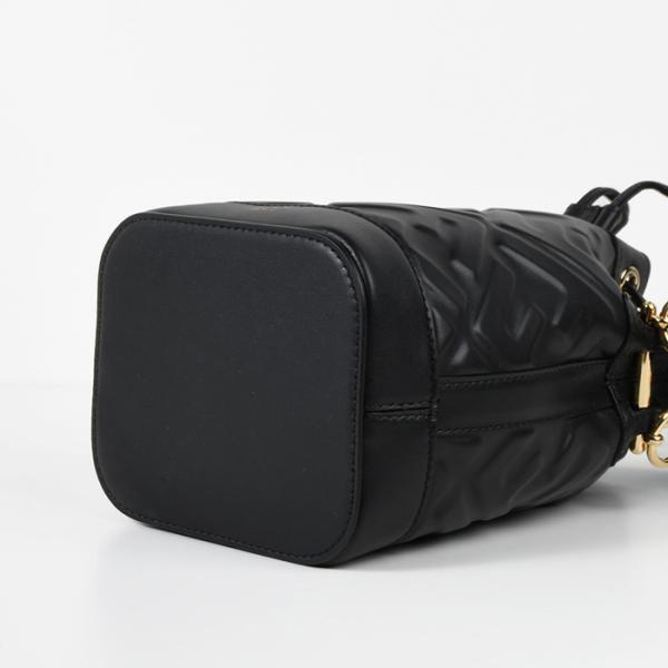 FENDI モン トレゾール レザー ミニバッグ FFモチーフ