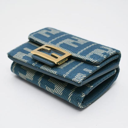 FENDI フェンディ バゲット マイクロ 三つ折り財布 ブルーデニム調FFジャカード