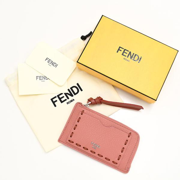 FENDI フェンディ ピーカブー カードケース