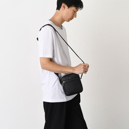 HUGO BOSS RAY レポーターバッグ エンボスロゴ