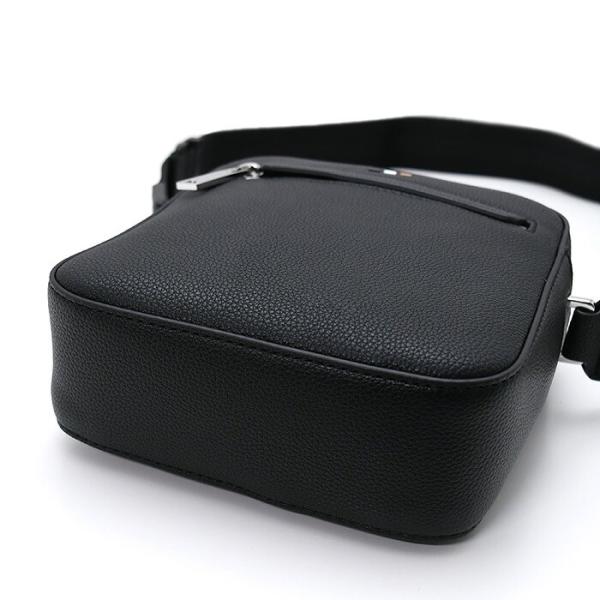 HUGO BOSS RAY レポーターバッグ エンボスロゴ