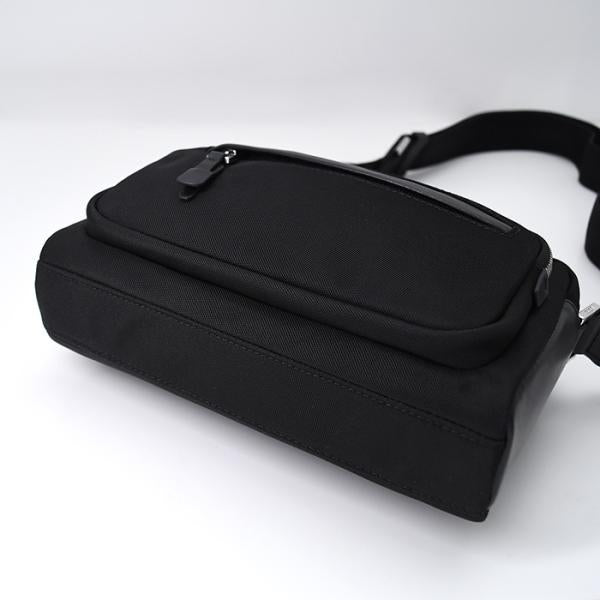 HUGO BOSS ヒューゴボス HIGHWAY N POCKET EW ショルダーバッグ