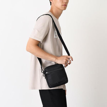HUGO BOSS STENSON フェイクレザー レポーターバッグ