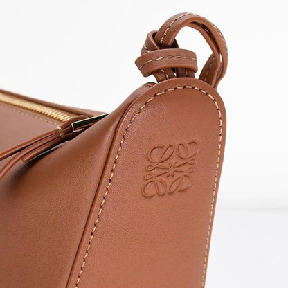 LOEWE ハンモック ホーボーバッグ ミニ クラシックカーフ