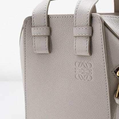 LOEWEハンモックバッグ コンパクト ソフトグレインカーフ