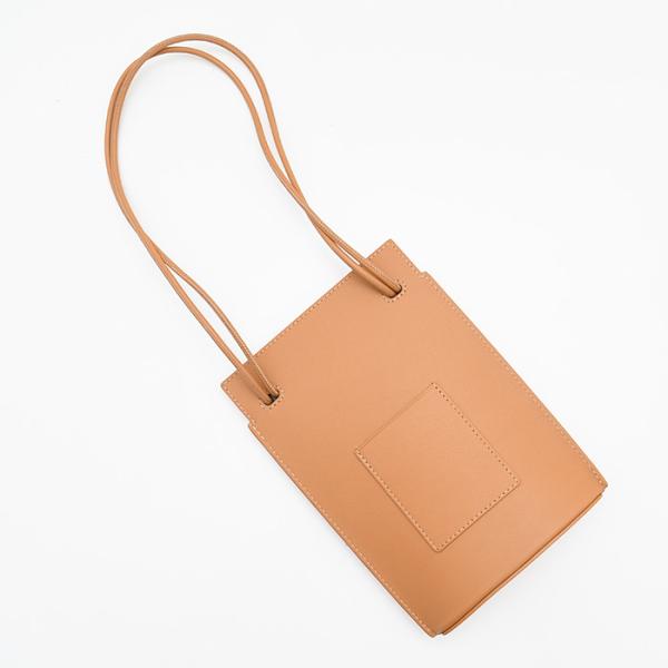 LOEWE ペブル ダイス ポケット クラシックカーフ