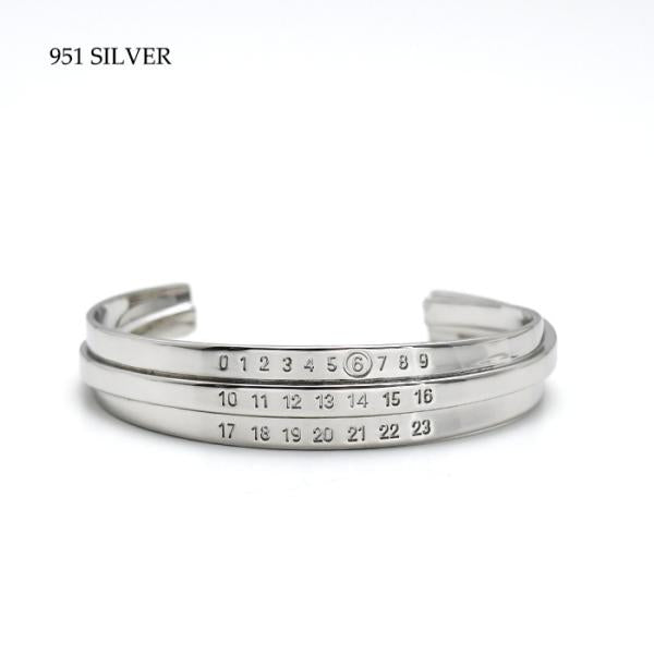 MM6 MAISON MARGIELA エムエムシックス メゾン マルジェラ トリプルロゴ Numeric シグネチャー ブレスレット