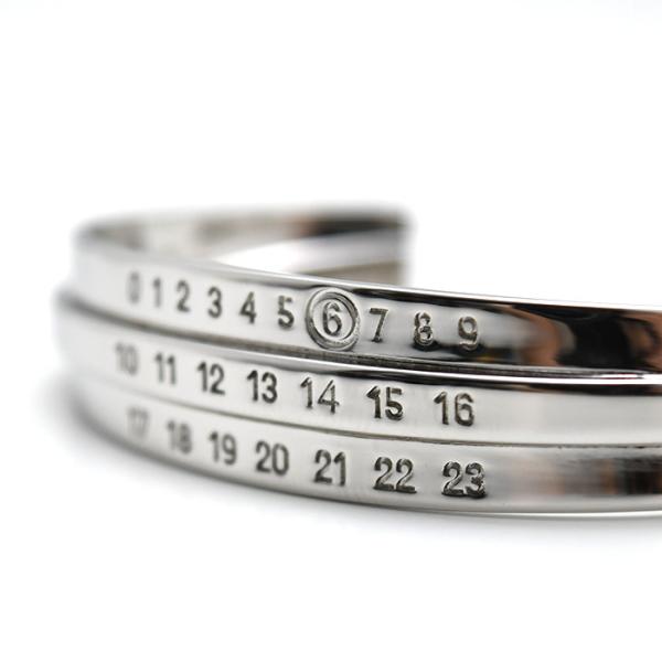 MM6 MAISON MARGIELA エムエムシックス メゾン マルジェラ トリプルロゴ Numeric シグネチャー ブレスレット