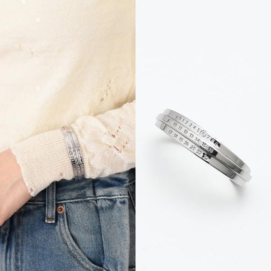 MM6 MAISON MARGIELA エムエムシックス メゾン マルジェラ トリプルロゴ Numeric シグネチャー ブレスレット