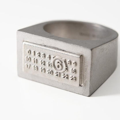 MM6 MAISON MARGIELA エムエムシックス メゾン マルジェラ 「ニューメリック」レクタングルリング