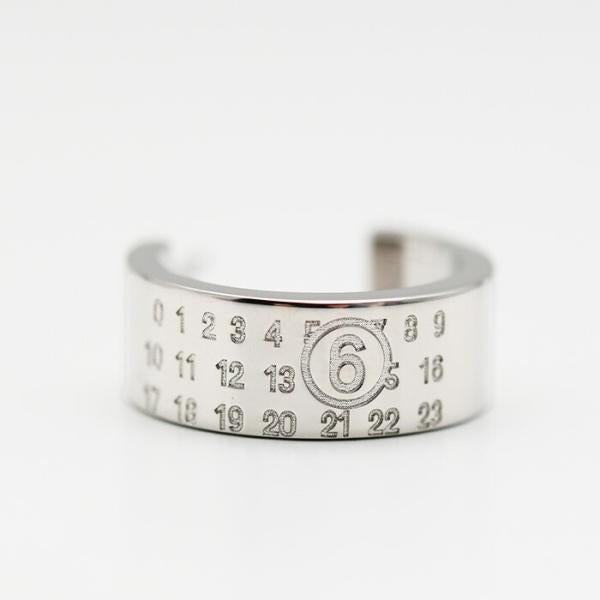 MM6 MAISON MARGIELA ニューメリック ミニマル フープピアス