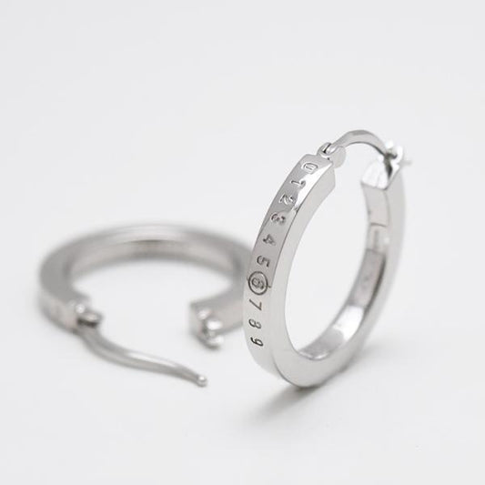 MM6 MAISON MARGIELA ナンバリング フープピアス