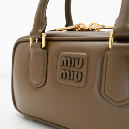 MIU MIU アルカディ レザー バッグ　レギュラー
