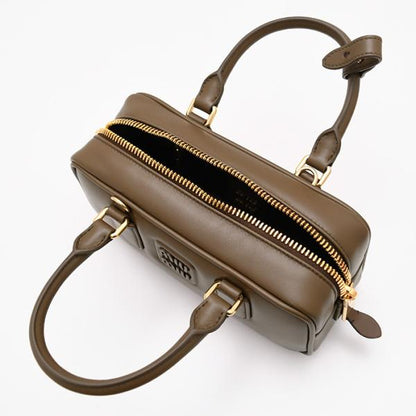 MIU MIU アルカディ レザー バッグ　レギュラー
