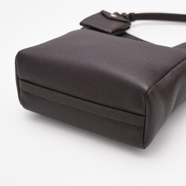 MIU MIU レザーバケットバッグ