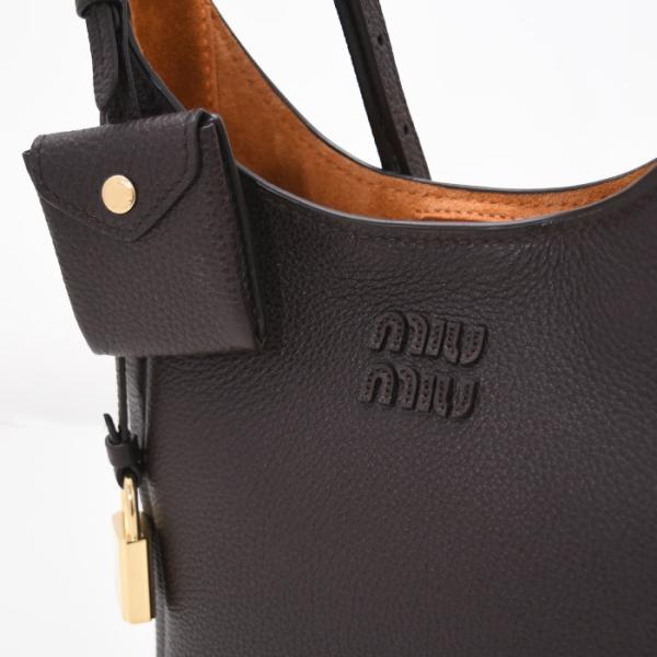 MIU MIU レザーバケットバッグ