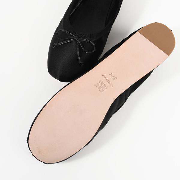 MIU MIU サテンバレリーナ