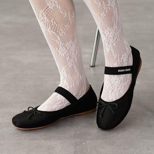 MIU MIU サテンバレリーナ