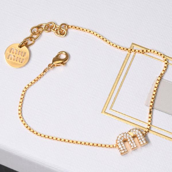 MIU MIU クリスタル付 メタル ブレスレット
