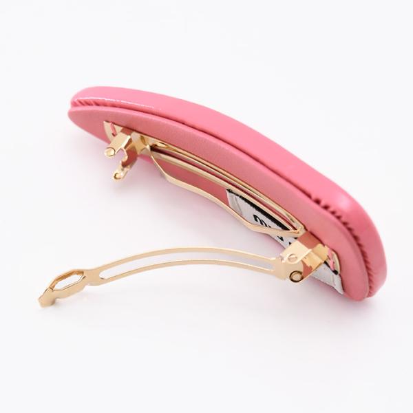 MIU MIU パテントレザー ヘアクリップ