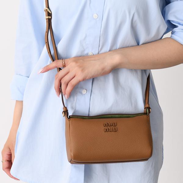 MIU MIU レザー ショルダーバッグ