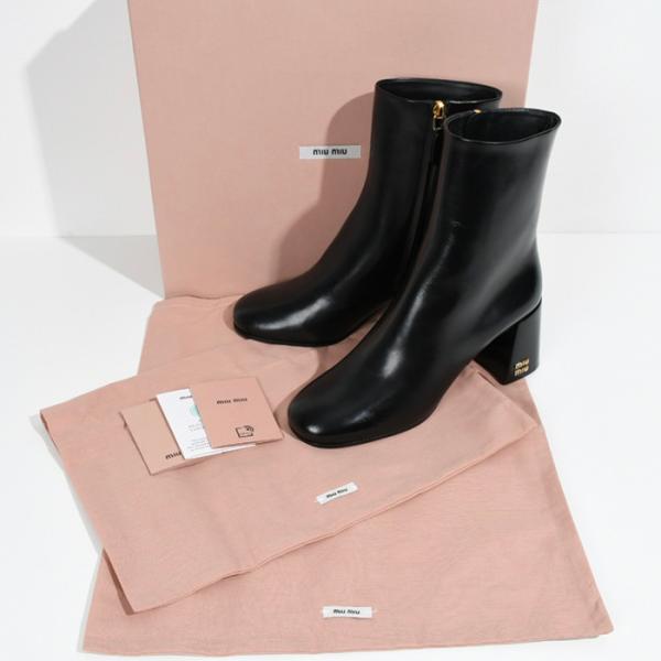 MIU MIU レザー ブーティー