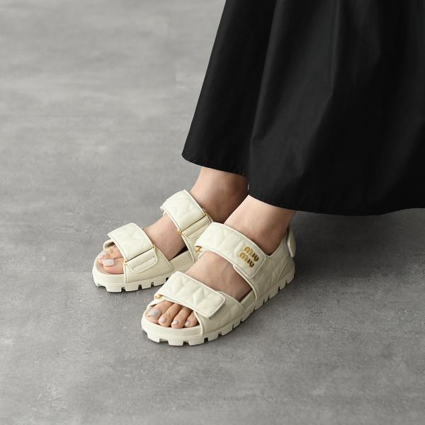 MIU MIU 스포티 마테라세 가죽 샌들 