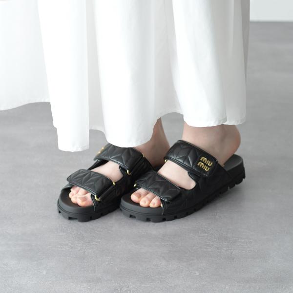 MIU MIU 마테라세 가죽 샌들 