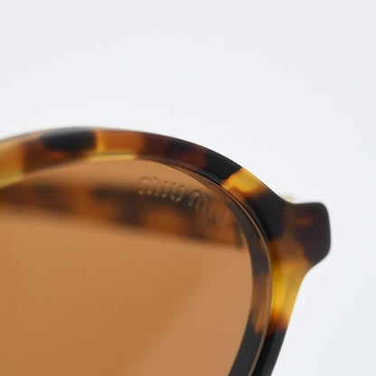 MIU MIU ミュウミュウ ミュウ リガード サングラス