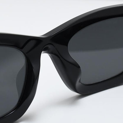 MIU MIU ミュウミュウ ミュウミュウ グリンプス サングラス