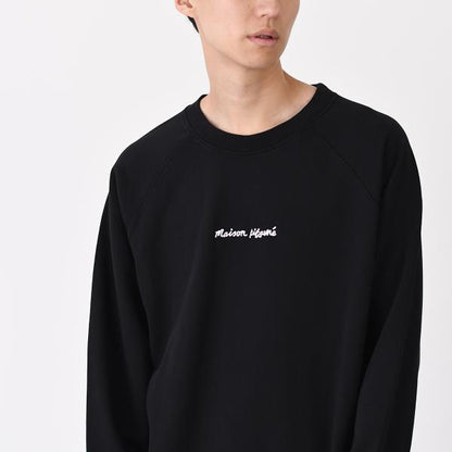 MAISON KITSUNE メゾン キツネ MAISON KITSUN? ライン ハンドライティング オーバーサイズ スウェットシャツ