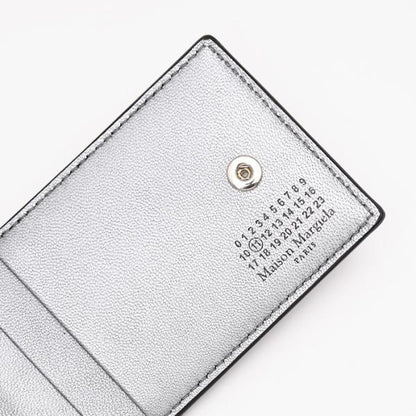 MAISON MARGIELA 메종 마르제라 가죽 컴팩트 지갑 