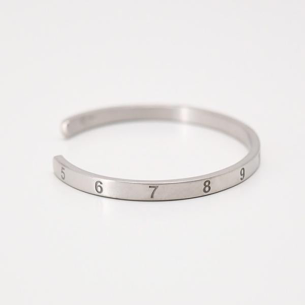 MAISON MARGIELA メゾン マルジェラ ナンバリングカフブレスレット