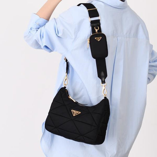 PRADA Re-Nylon パテッドホーボーショルダー