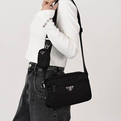 PRADA Re-Nylon ロゴショルダーバッグ
