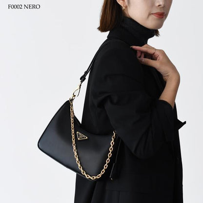 PRADA Re-Edition ソフトグレインレザー ミニバッグ