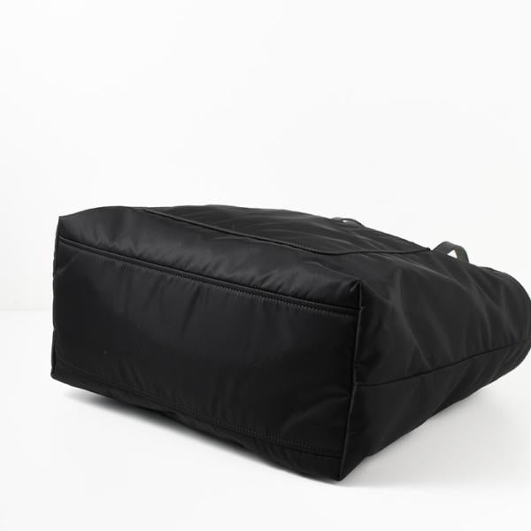 PRADA Re-Nylon トートバッグ