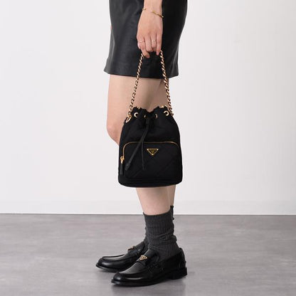 PRADA プラダ Re-Edition 1995 チェーンバケットバッグ