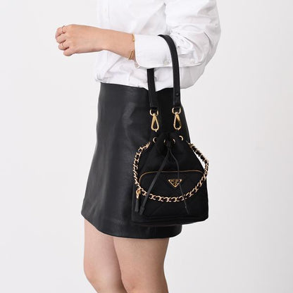 PRADA プラダ Re-Edition 1995 チェーンバケットバッグ