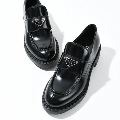 PRADA チョコレートブラッシュドローファー