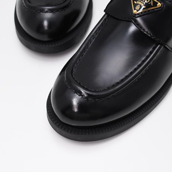 PRADA プラダ ブラッシュドレザー ローファー