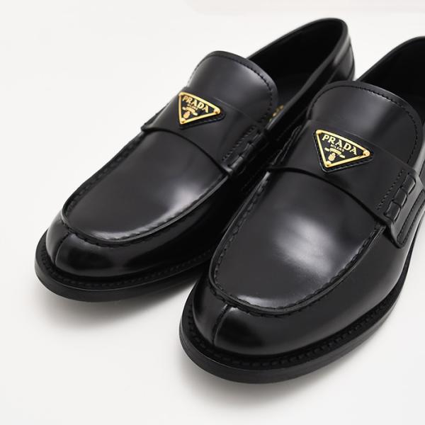 PRADA プラダ ブラッシュド レザー ローファー