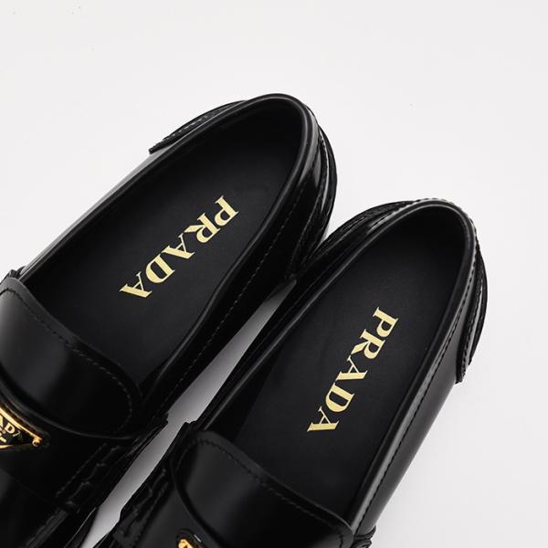 PRADA プラダ ブラッシュド レザー ローファー