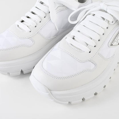 PRADA 프라다 Prax 01 Re-Nylon x 가죽 운동화 