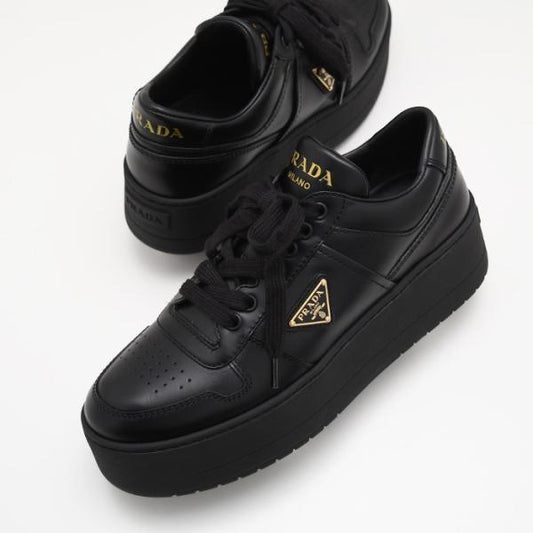 PRADA プラダ ダウンタウン ボールド レザー スニーカー