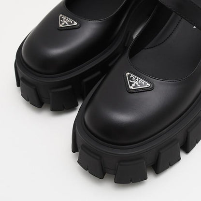 PRADA プラダ ブラッシュド レザー モノリス メリージェーン