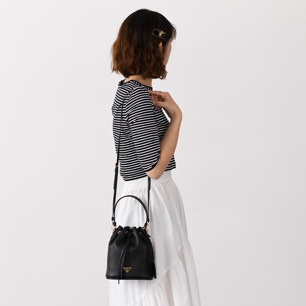 PRADA メタルヘアクリップ