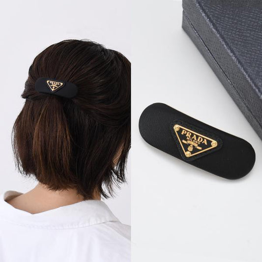 PRADA Re-Nylon ヘアクリップ